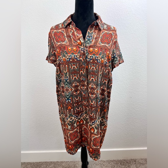 NWT: Urban Outfitters Boho Indie Tribal Pattern Size Medium - Picture 1 of 10
